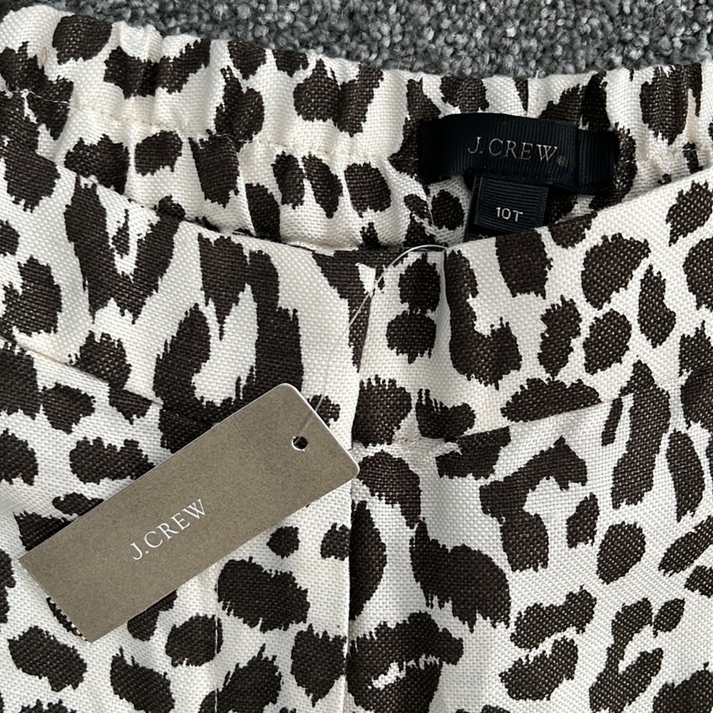 J Crew Cropped Leopard print, linen blend pant. 10 Tall. 27-1/2” inseam.